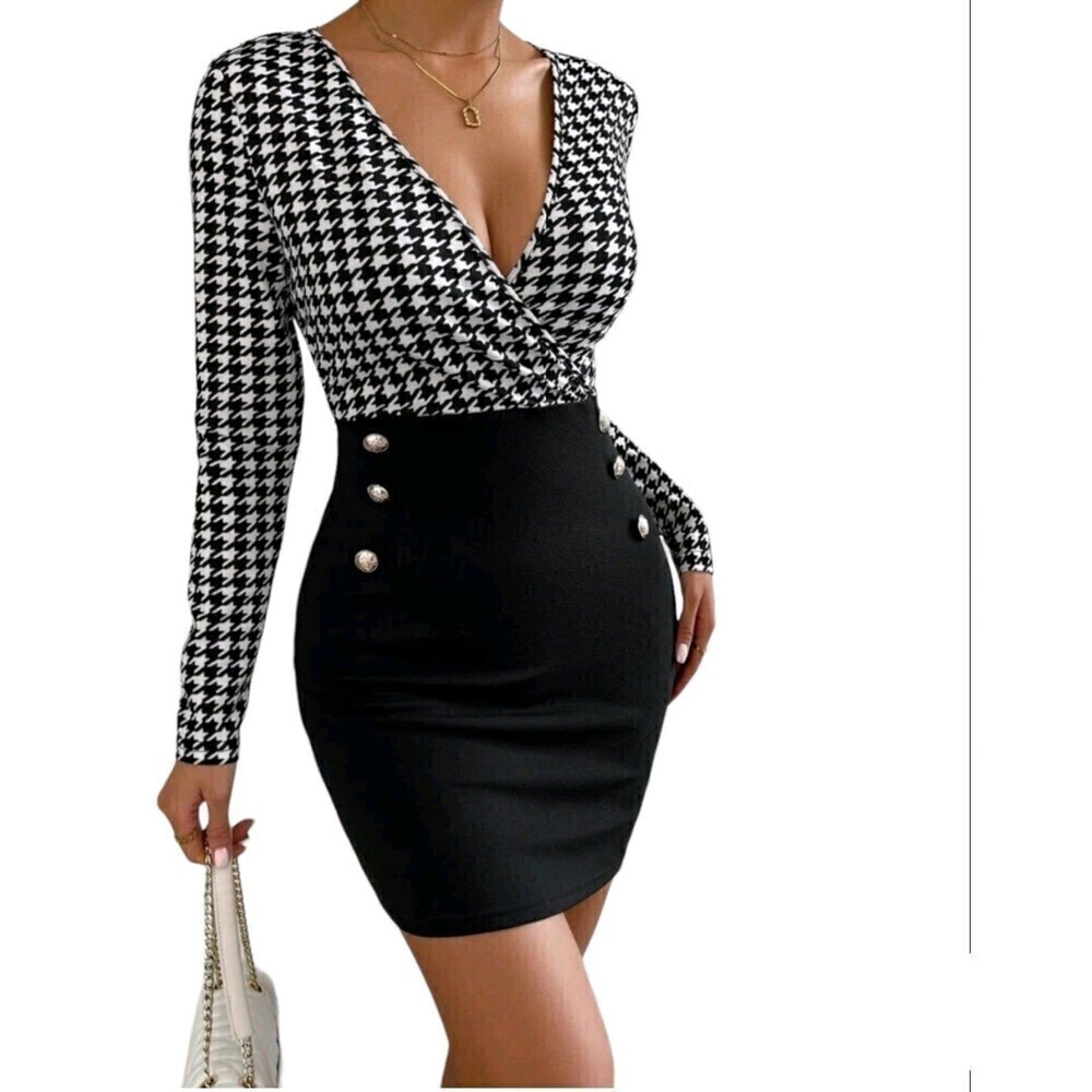 Black and White Houndstooth Print Surplice Neck Bodycon Dress Medium